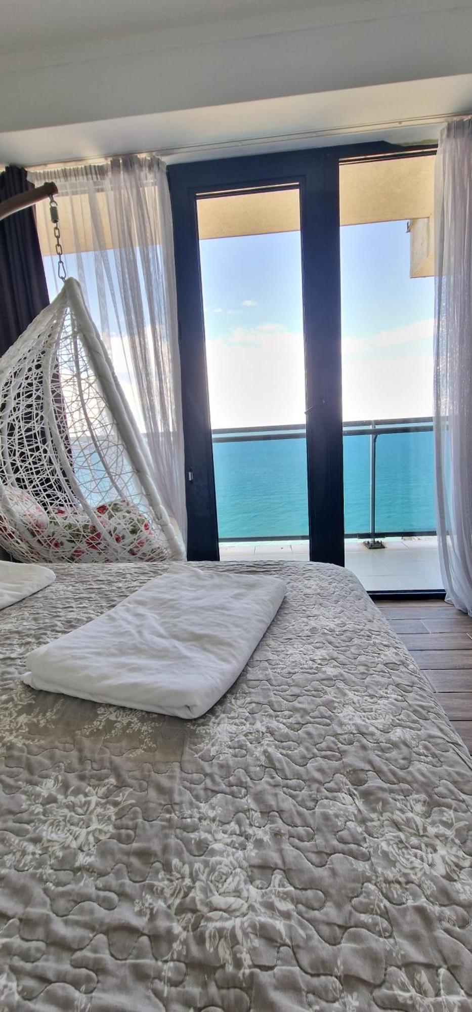 Your Beach Tower 바투미 객실 사진